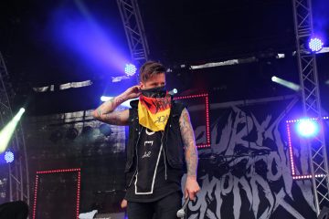 Bury Tomorrow en directo