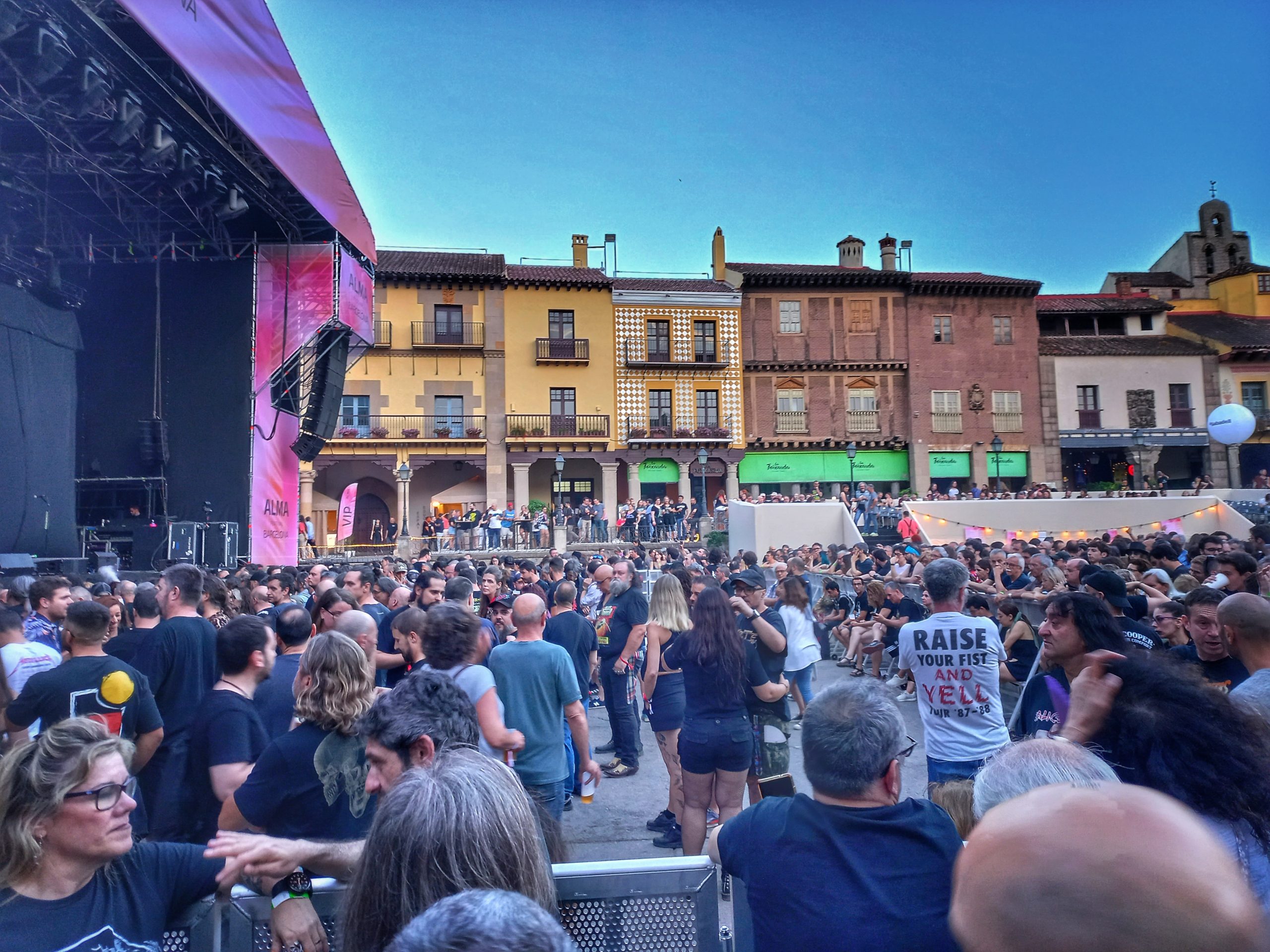 Zona Front Stage Vallada Alice Cooper scaled